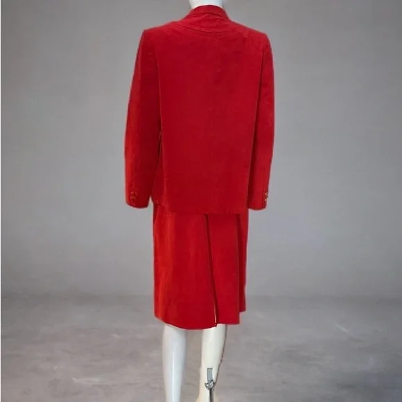 Mollie Parnis Red Ultra Suede Skirt Suit - Picture 10 of 12